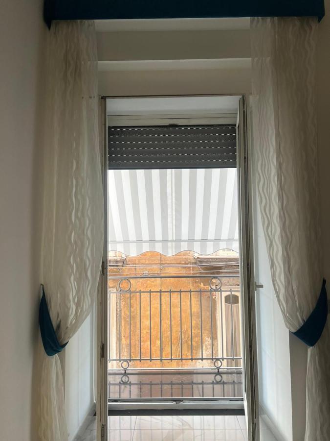 Apartamento La Dolce Casa Della Poesia Nápoles Exterior foto